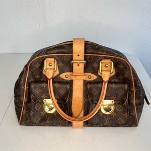 Louis Vuitton
Manhattan Handbag Monogram Canvas GM